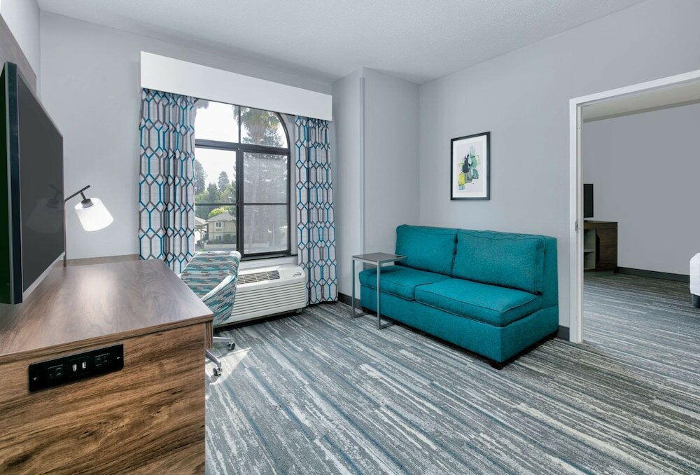 Фото Hampton Inn Santa Cruz