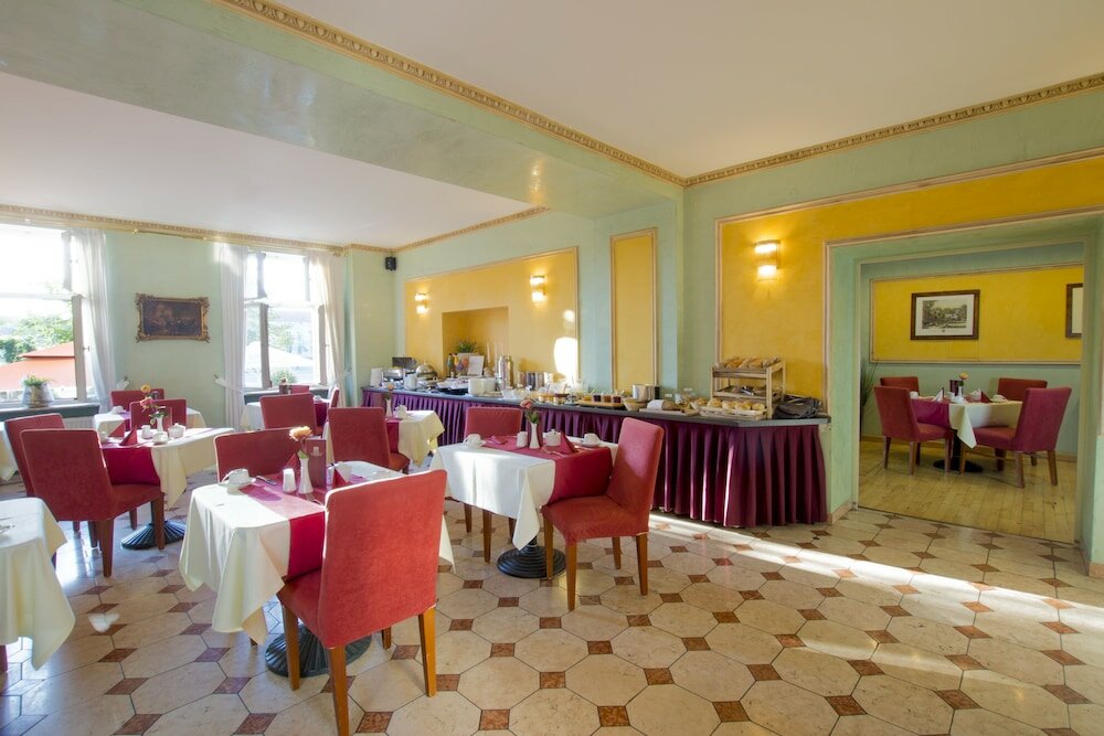 Фото Hotel am Luisenplatz