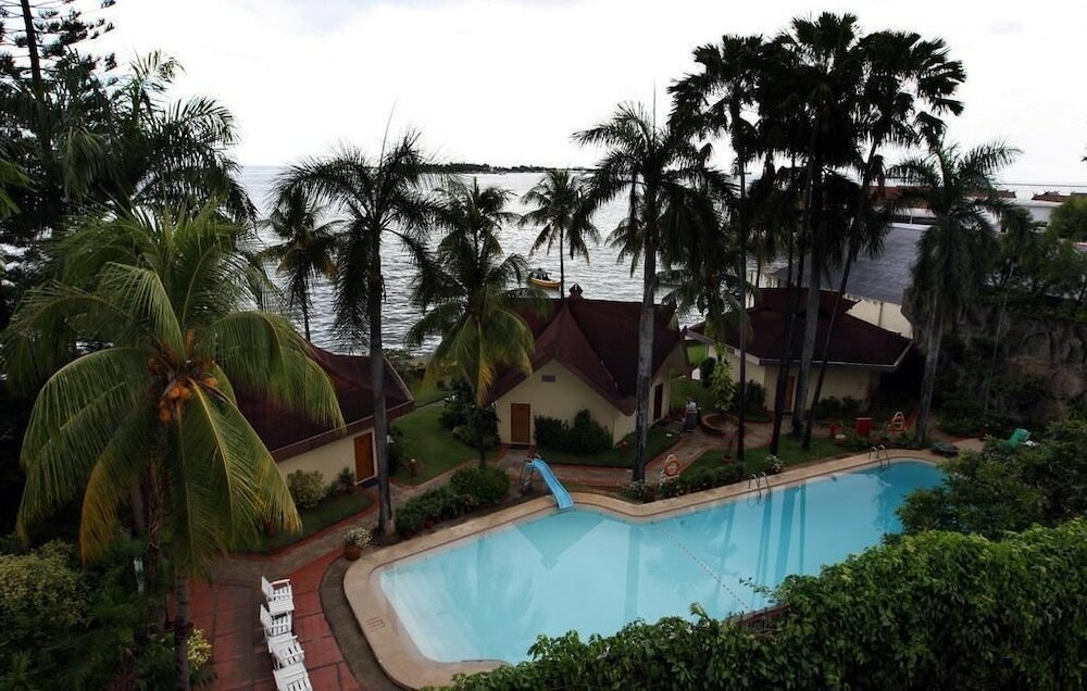 Фото Makassar Golden Hotel