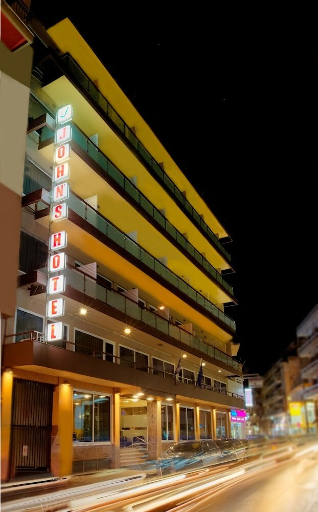 Фото John's Hotel