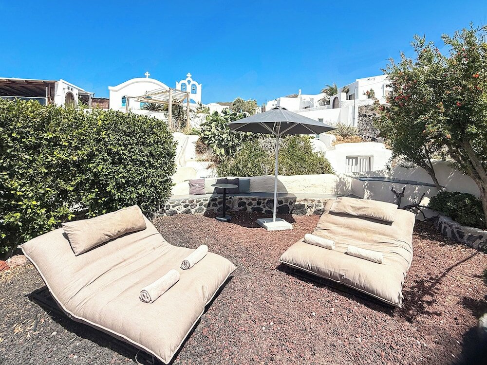 Фото Elysian Santorini