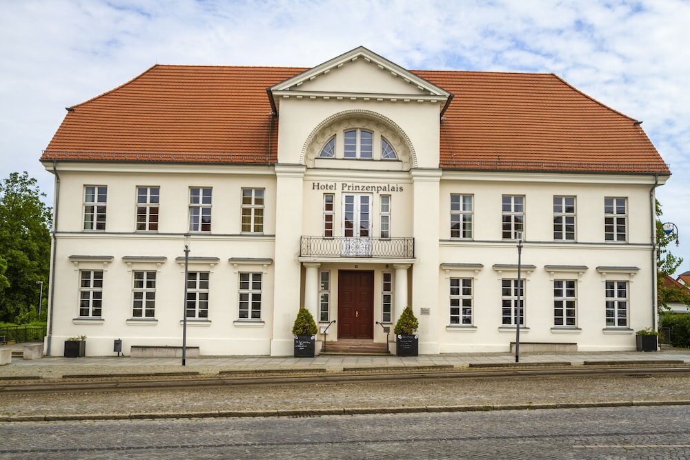 Фото Hotel Prinzenpalais Bad Doberan