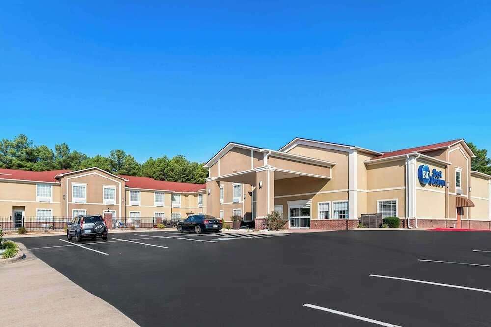 Фото Best Western Sherwood Inn & Suites