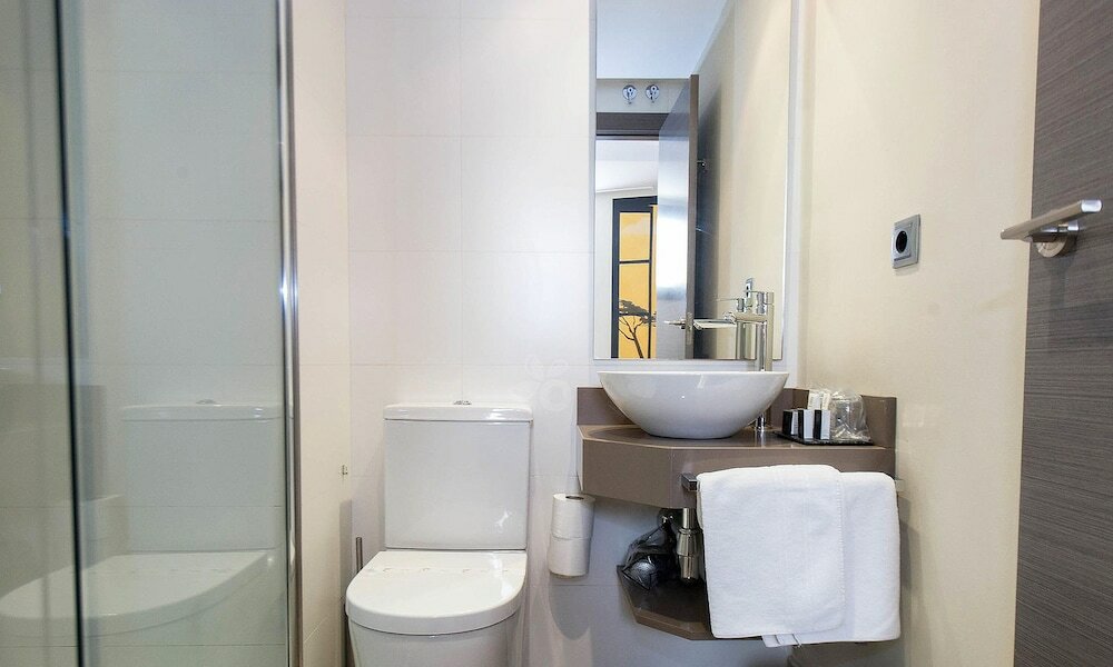 Фото Le Petit Boutique Hotel - Adults Only