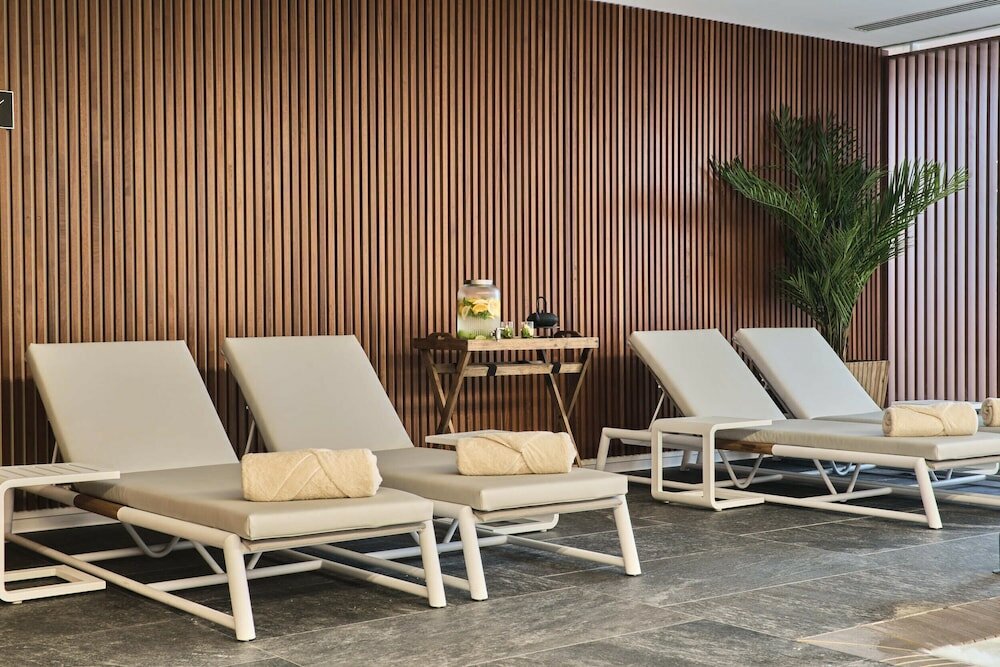 Фото Hotel Marina Badalona