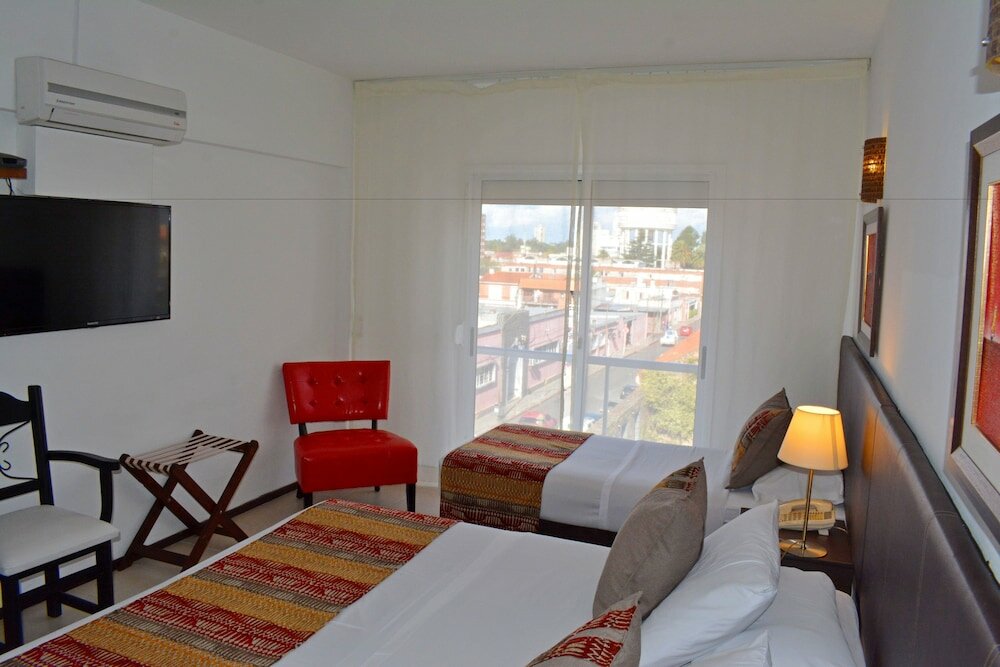 Фото De la Plaza Hotel