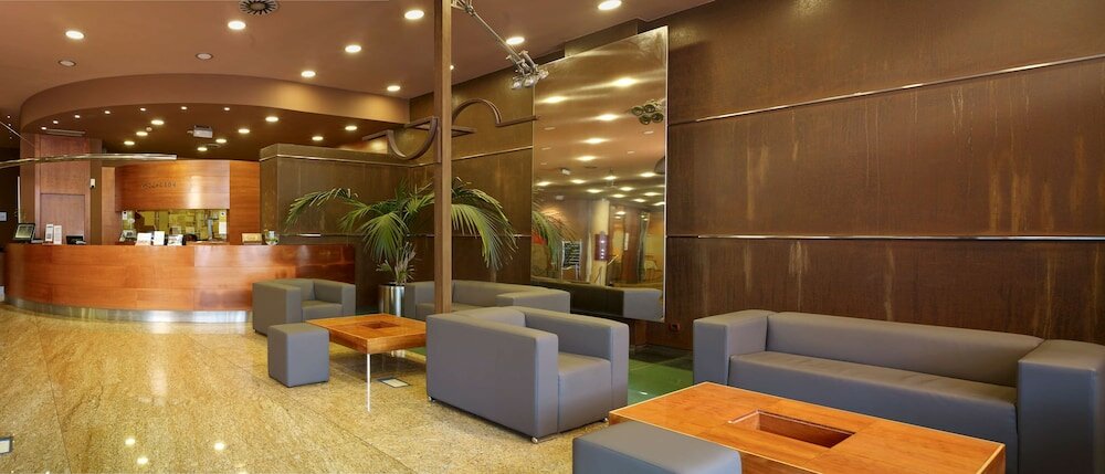 Фото Hotel Silken Monumental Naranco