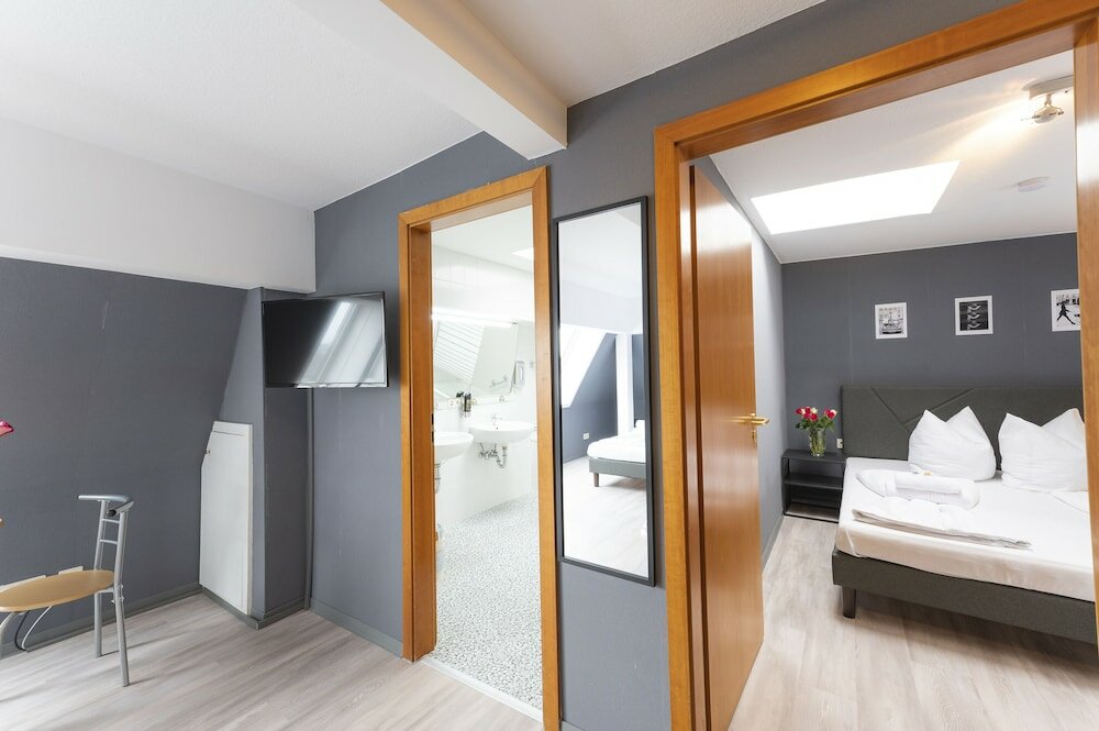 Фото Hotel Astoria am Urachplatz