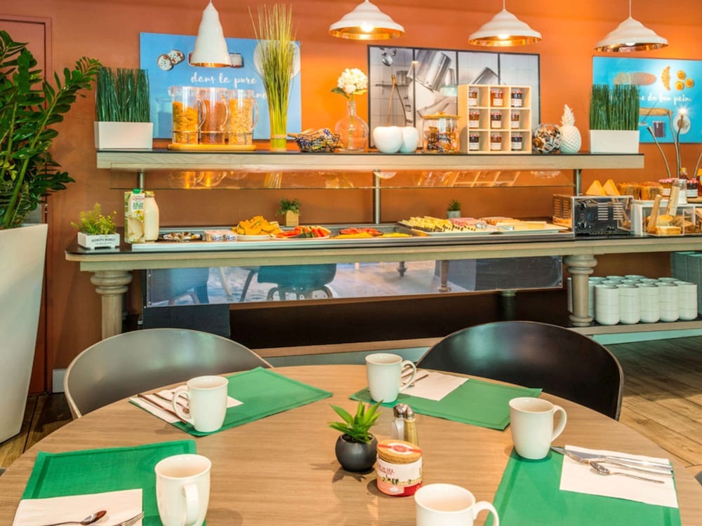 Фото Novotel Marseille Centre Prado Vélodrome