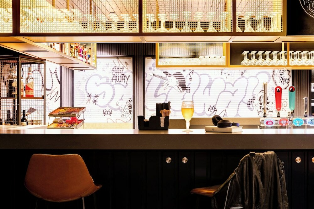 Фото Moxy Plymouth