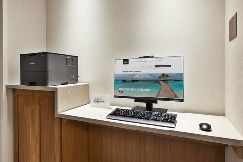 Гостиница Fairfield Inn & Suites by Marriott Grand Rapids North в Гранд-Рапидс