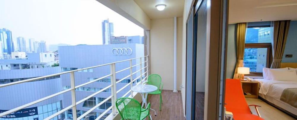 Фото Marianne Hotel