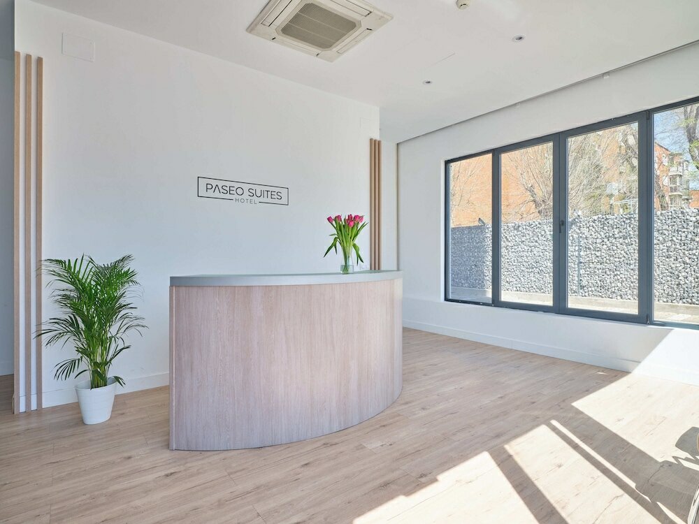 Фото Paseo Suites Hotel