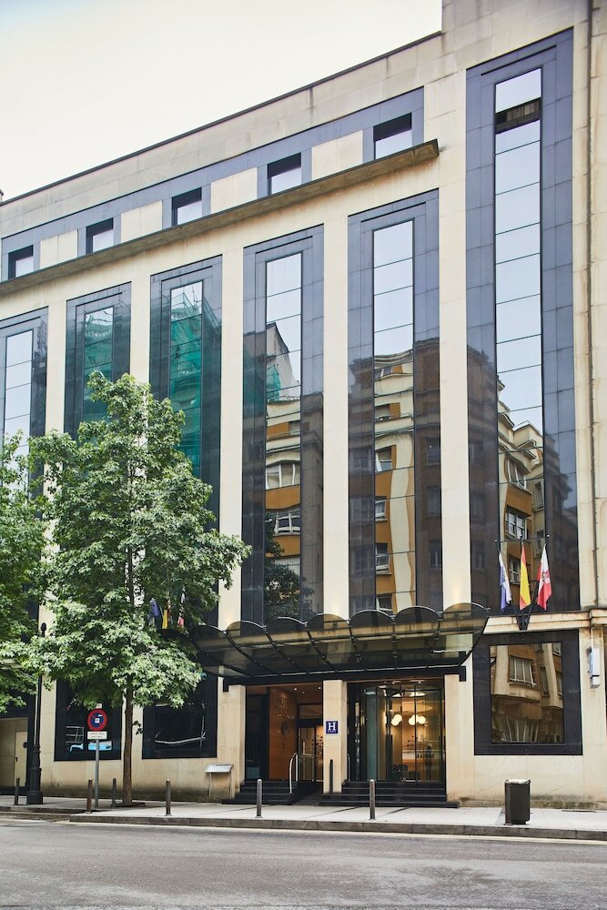 Фото Hotel Silken Coliseum