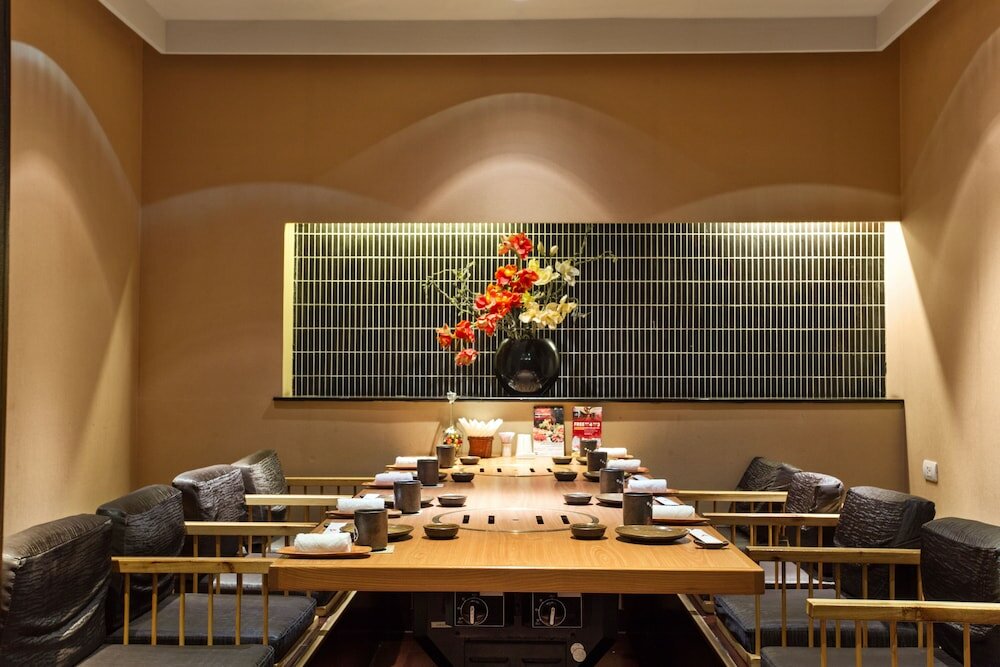 Фото Lake Side Hotel