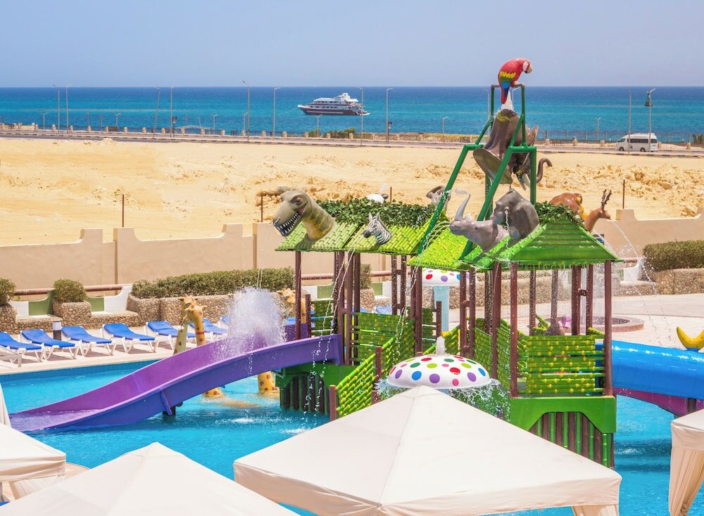 Фото Sunny Days Mirette Family Resort