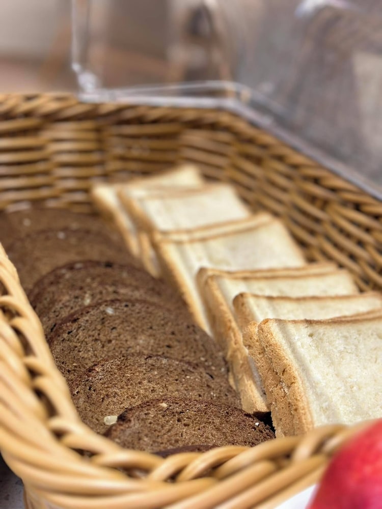 Фото Bridge Hotel