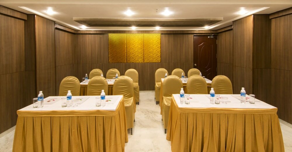 Фото Shenbaga Hotel and Convention Centre