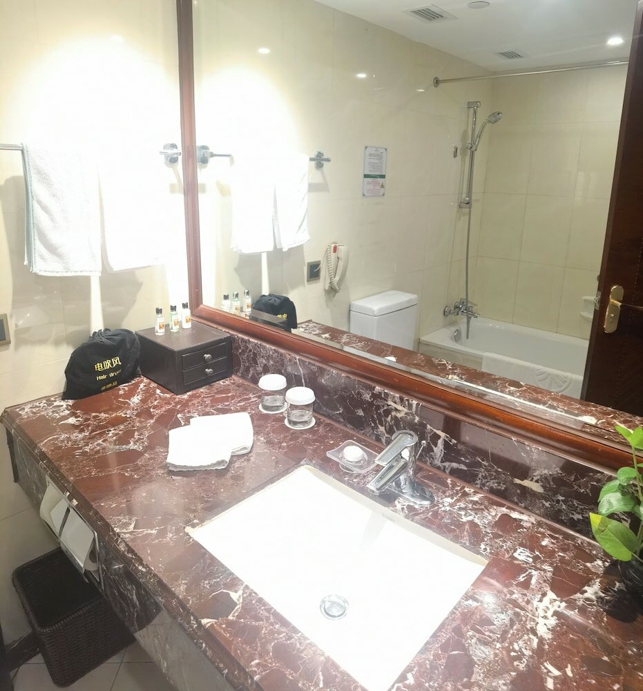 Фото Pine City Hotel