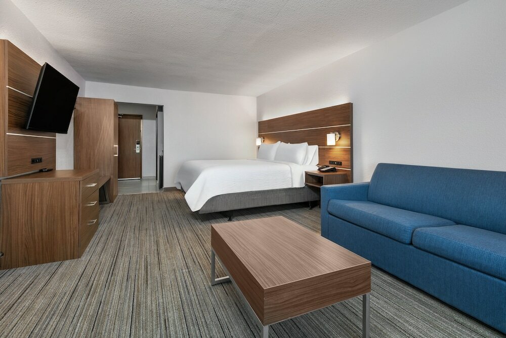 Фото Holiday Inn Express San Antonio East i 10, an Ihg Hotel
