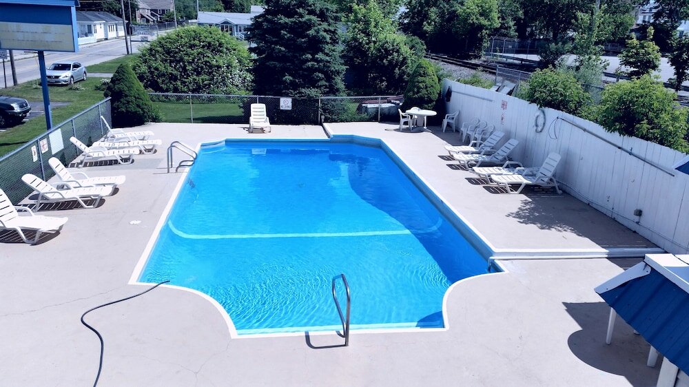 Фото Seabreeze Motel