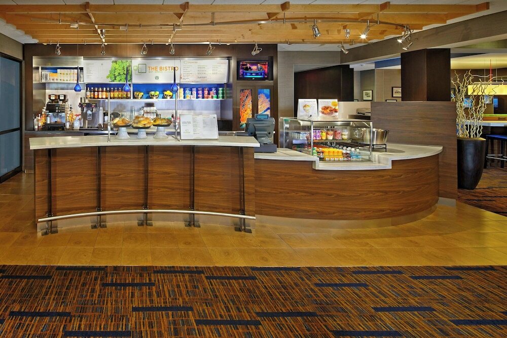 Фото Courtyard by Marriott Key West Waterfront