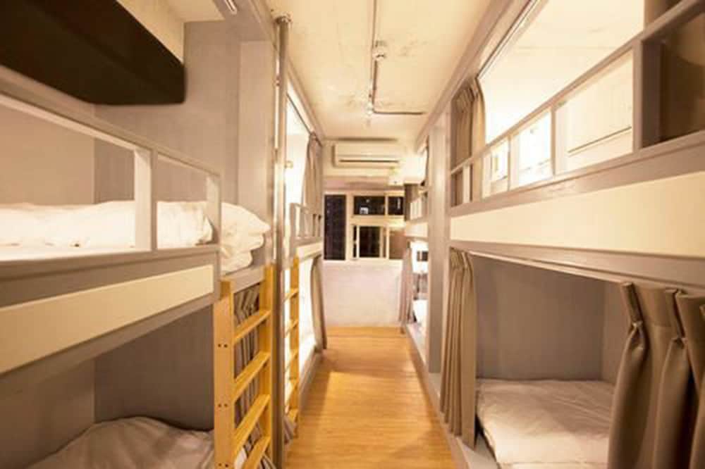 Фото Mr Lobster's Secret Den Design Hostel