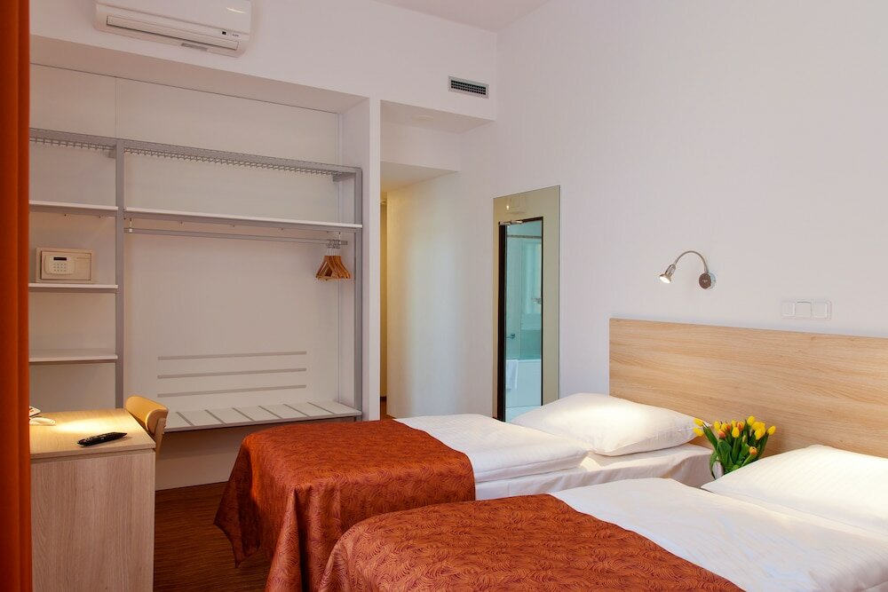 Фото Hotel Ambiance