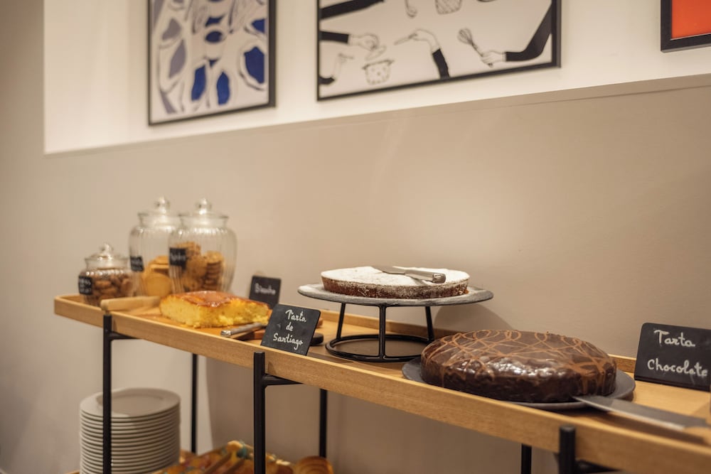 Фото Hotel Santiago Plaza Affiliated by Meliá