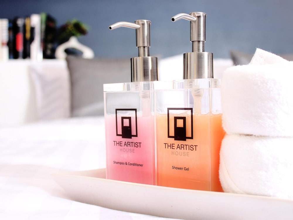 Фото The Artist House