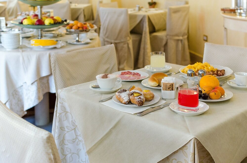 Фото Hotel Vecchio Borgo