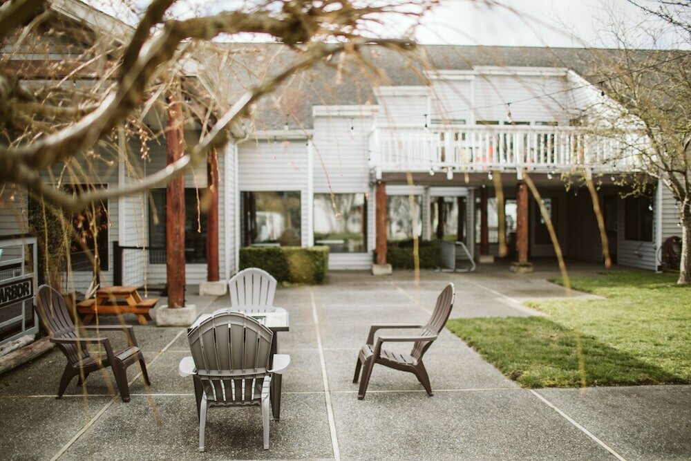 Фото Friday Harbor Suites