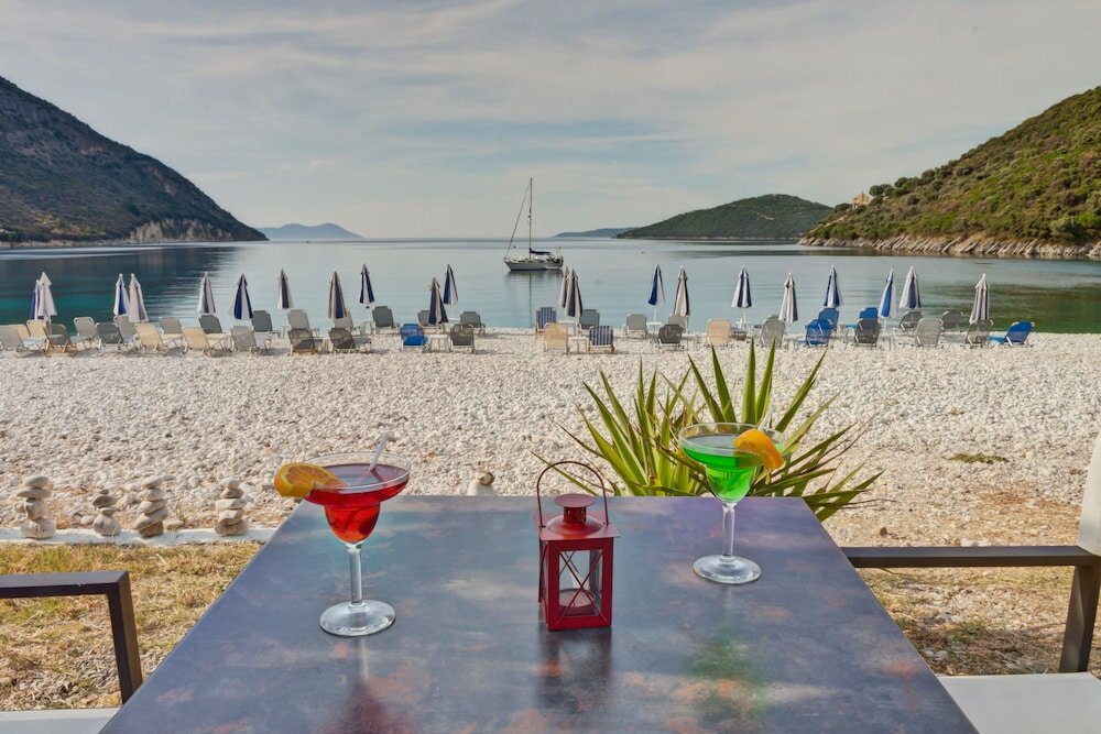 Фото Rouda Bay Beach Hotel