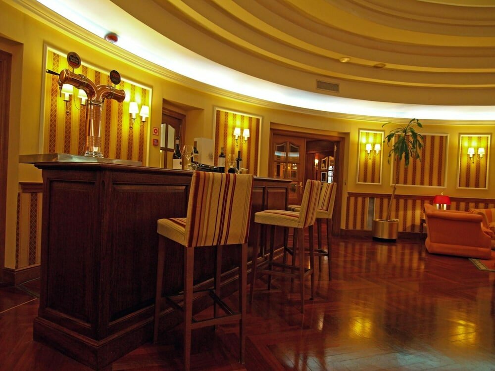 Фото Hotel Hoyuela
