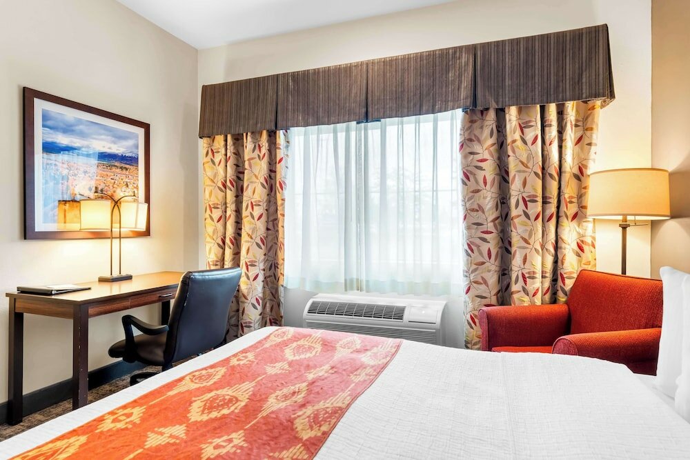 Фото Best Western Rocky Mountain Lodge