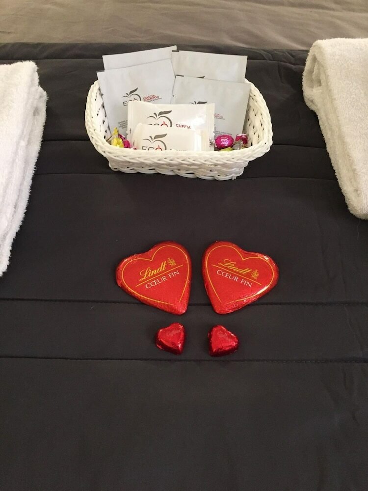 Фото Amedeo Square