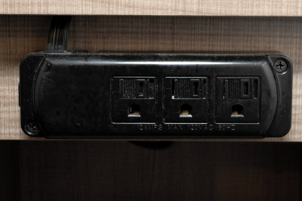 Фото Red Roof Inn & Suites Wilmington - New Castle