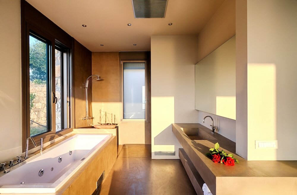 Фото Euphoria Suites