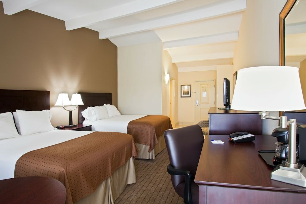 Фото Holiday Inn Express North Palm Beach-Oceanview, an Ihg Hotel