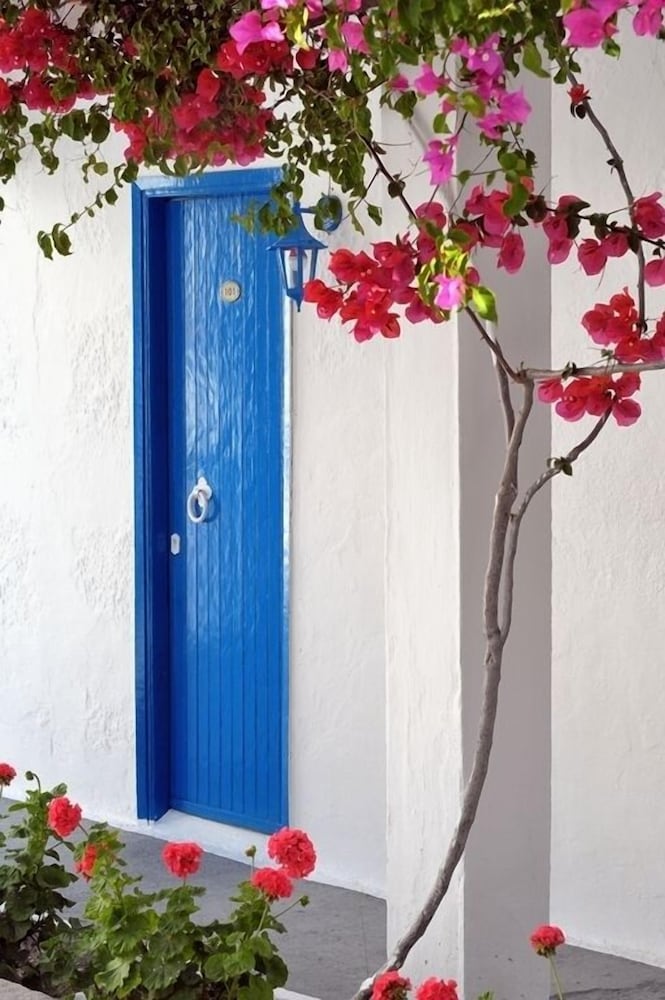 Фото Lagada Beach Hotel