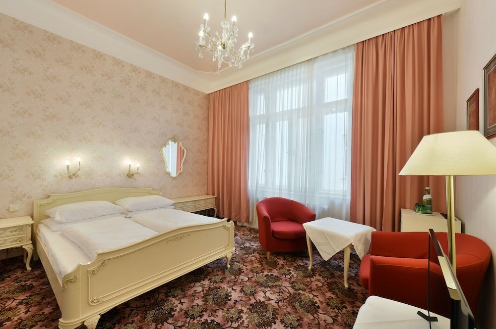 Фото Hotel Pension Baronesse