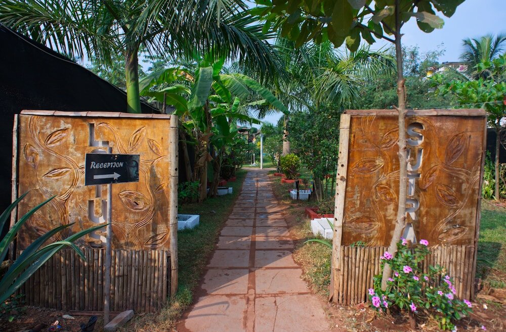 Фото Lotus Sutra