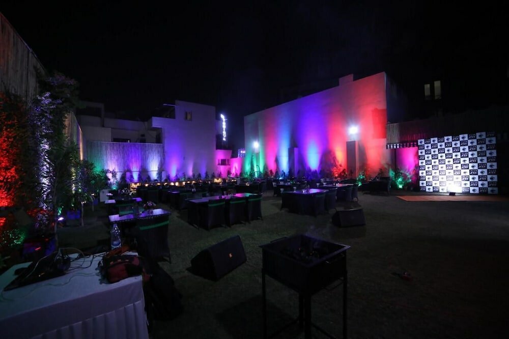 Фото Jd Hotel Four Boutique