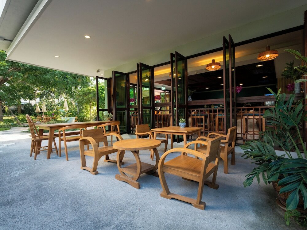 Фото Dee Prom Pattaya Hotel