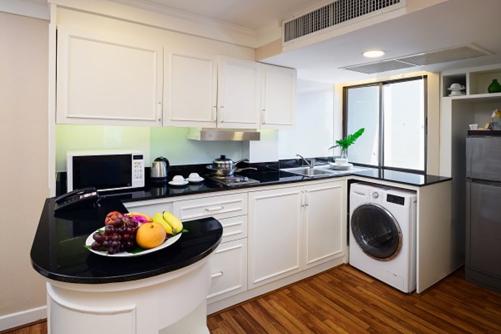 Фото Kingston Suites Bangkok