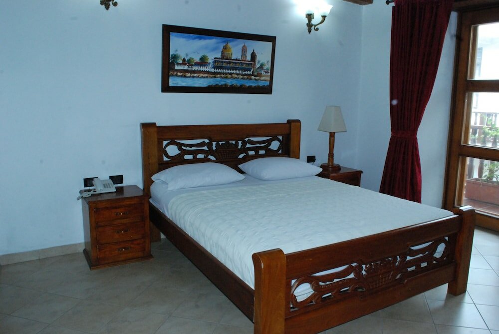 Фото Hotel Don Pedro de Heredia