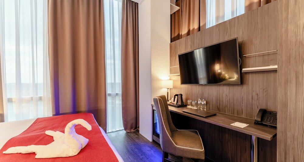 Фото Best Western Plus Plaza Almere