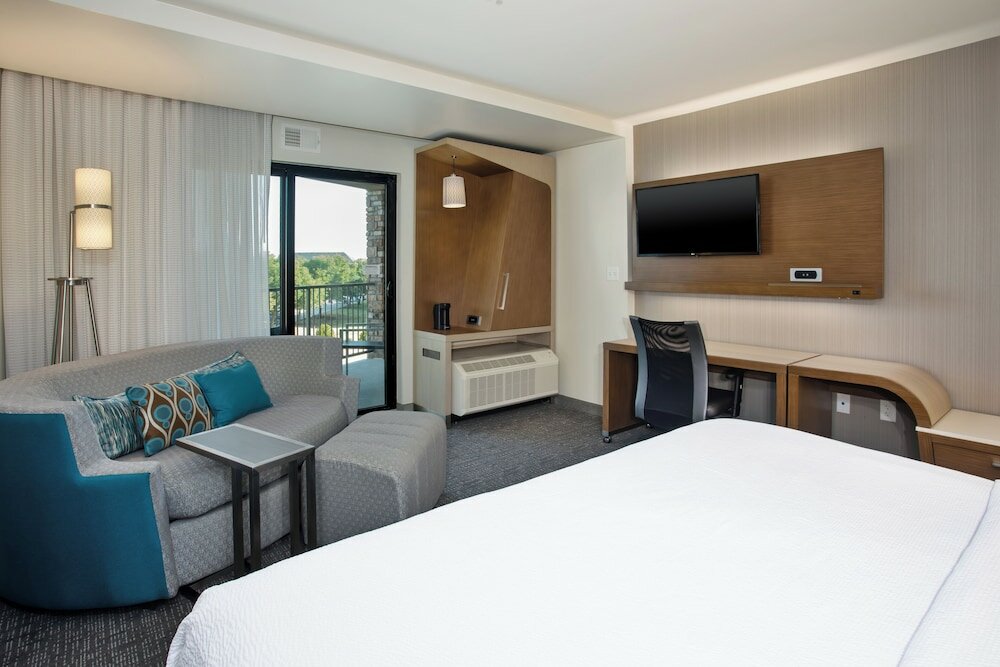 Фото Courtyard by Marriott Dallas Flower Mound