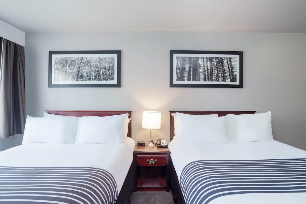 Фото Sandman Inn Cache Creek