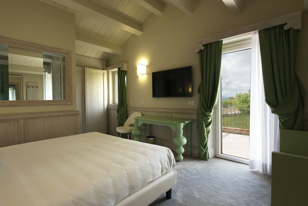 Фото Officina del Sole